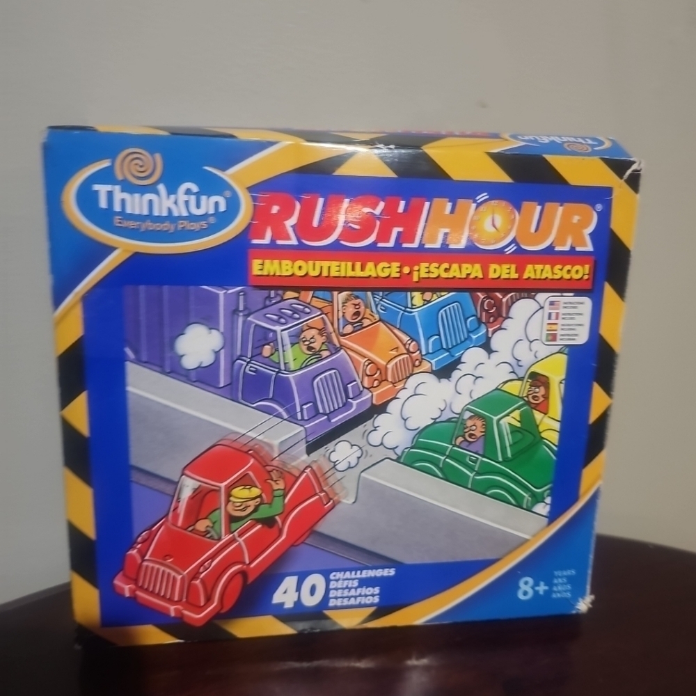 ThinkFun Rush‎ Hour Traffic Jam Game with Cards Complete